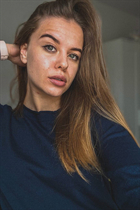 Pretty girl anna from vienna with Light Brown hair age 25 photo-9