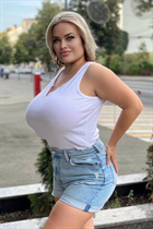 Dating a czech girl olga from prague with Blonde hair 37 years old photo-11