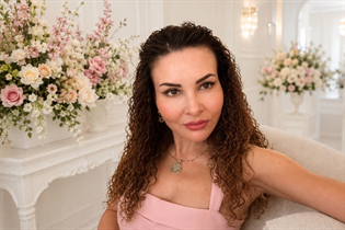 Femme ukrainienne alena de khmelnytskyi avec Brunette cheveux, âge 45 photo-16