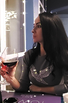 Dating a ukrainian woman kris from ivano-frankivsk with Black hair age 41 photo-4