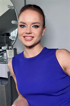 rome mariée elena avec Chatain clairs cheveux, âge 46 photo-5