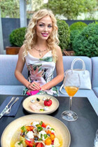 Hermosa mujer ucraniana elena de kiev con pelo Rubio y edad 39 photo-23