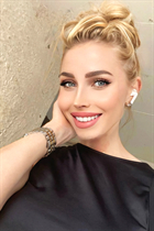 Linda chica ucraniana yulia de khmelnitsky con pelo Rubio y edad 25 photo-9