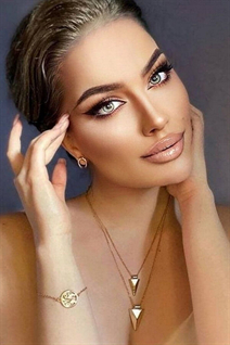 Amazing women from ukraine ksenia from kropivnitskiy with Light Brown hair age 28