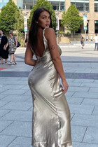 Mujer perfecta erin de manchester con pelo Marrón oscuro y edad 28 photo-7