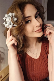 Girl from wroclaw liia with Black hair age 31