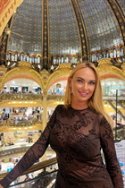 Bride from altea victoria with Blonde hair age 49 photo-5