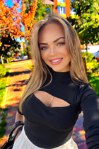 Modèle fille ukrainienne yulia de kiev avec Chatain clairs cheveux, âge 39 photo-11