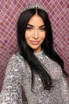 Dating a german woman inna from berlin with Black hair 51 years old photo-42