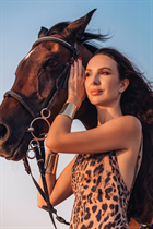 Bride from kiev olha with Dark Brown hair age 33 photo-11