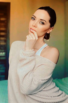 Pretty girl asiya from dubai with Light Brown hair age 40 photo-9