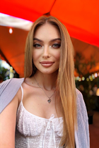 Ukrainian bride maria from kiev with Light Brown hair age 25 photo-15