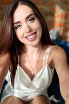 Ukrainian beauty olga from dnepr with Black hair age 25 photo-3