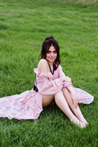 Ukranian bride iryna from london with Black hair age 25 photo-11