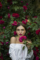 Ukrainian woman for marriage tatyana from kiev with Dark Brown hair age 28 photo-12