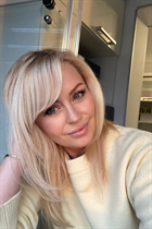 Femme parfaite elena de vienna avec Blond cheveux, âge 52 photo-32