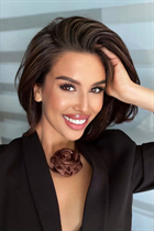 Single Ukrainian bride alika from berlin with Dark Brown hair age 27 photo-17