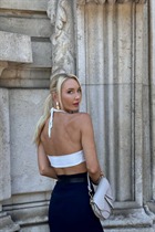 Beautiful single ukrainian woman yaroslava from kiev with Blonde hair age 35 photo-6