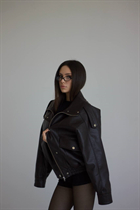 Ukrainian woman for marriage nataliia from kremenchug with Dark Brown hair age 19 photo-9