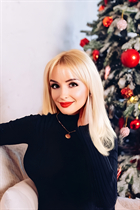 Wife from Ukraine oksana from kiev with Blonde hair age 40 photo-17