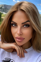 Novia de montreal elizaveta con pelo Marrón claro y edad 38 photo-3