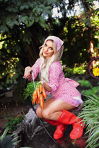 Dating a ukrainian woman bohdana from kharkov with Blonde hair age 22 photo-50