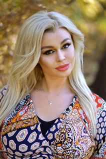 Fille ukrainienne pour le mariage alla de kharkov avec Blond cheveux, âge 38