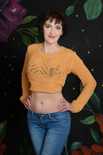 Ukrainian lady irina from mariupol with Light Brown hair age 46