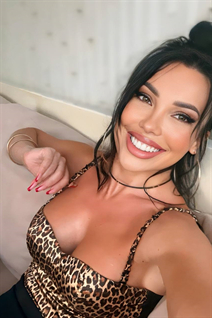 Rencontre femme ukrainienne oksana de ivano frankivsk avec Noirs cheveux, age 43
