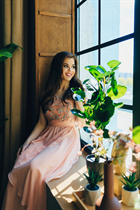 Encantadora chica ucraniana vladislava de khmelnitsky con pelo Marrón oscuro y edad 28 photo-7