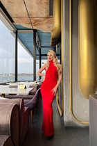 Ukrainian single woman alena from sevastopol with Blonde hair age 29 photo-2