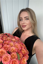 Dama ucraniana viktoriia de khmelnitsky con pelo Rubio y edad 21 photo-34