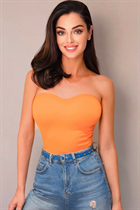 Date Ukrainian women yaryna from lviv with Dark Brown hair age 35 photo-1