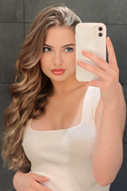Pretty girl nadia from miami with Light Brown hair age 22 photo-5