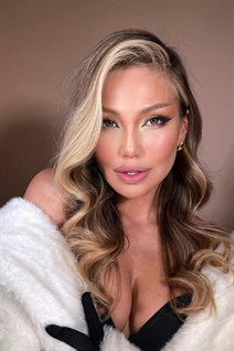 Perfect woman dana from almaty with Blonde hair age 30