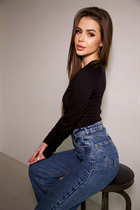 Jolie fille ukrainienne vlada de kiev avec Chatain clairs cheveux, âge 27 photo-1