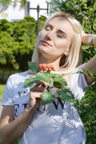 Ukrainian wife anna from dnepr with Blonde hair age 35 photo-10