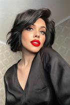 Ukranian bride iryna from london with Black hair age 25 photo-7