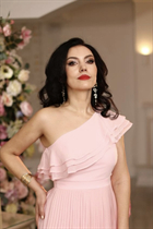 Esposa ucraniana yulia de krivoy rog con pelo Negro y edad 50 photo-4