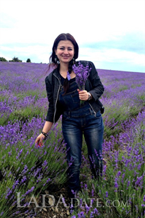 Russian girl chat with luiza from cholet with Dark Brown hair age 42