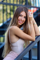 Stunning Ukrainian girl karina from kharkov with Light Brown hair age 29 photo-1