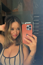 Beautiful Ukrainian girl viktoriia from odessa with Dark Brown hair age 34 photo-6