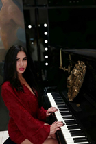 Slavic women kateryna from dnieper with Black hair age 40 photo-16