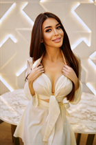 Ukrainian single woman svetlana from kiev with Dark Brown hair age 31 photo-5