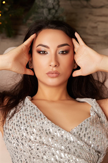 Chica ucraniana para matrimonio zhaklin de zaporizhzhia con pelo Marrón oscuro y edad 34