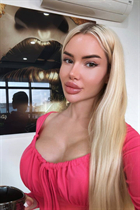 Deslumbrante novia ucraniana hanna de kyiv con pelo Rubio y edad 24 photo-9