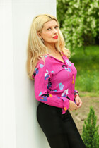 Dating a ukrainian girl olga from nikopol with Light Brown hair age 58 photo-1
