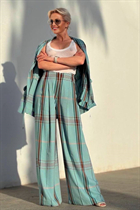 Perfect woman yana from alicante with Blonde hair age 42 photo-3