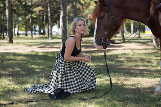 Ukrainian bride ira from odesa with Blonde hair age 47 photo-17