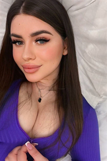 Fille célibataire ukrainienne darya de kiev avec Chatain clairs cheveux, âge 29